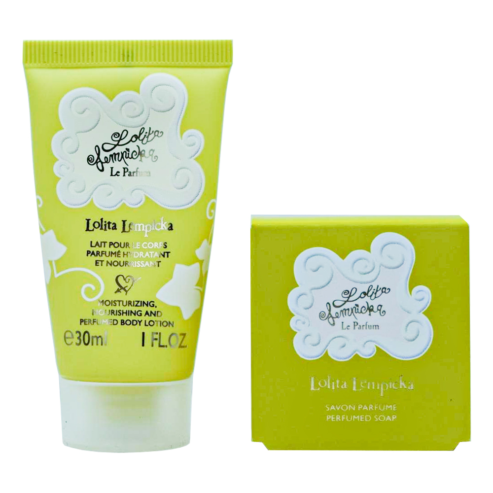 Set Lolita Lempicka:  
Mon Premier Parfum, 
Hidratantă,
Lapte corporal, 30 ml +
Mon Premier Parfum, Bubă de săpun parfumată, 25 g
* Miniatură